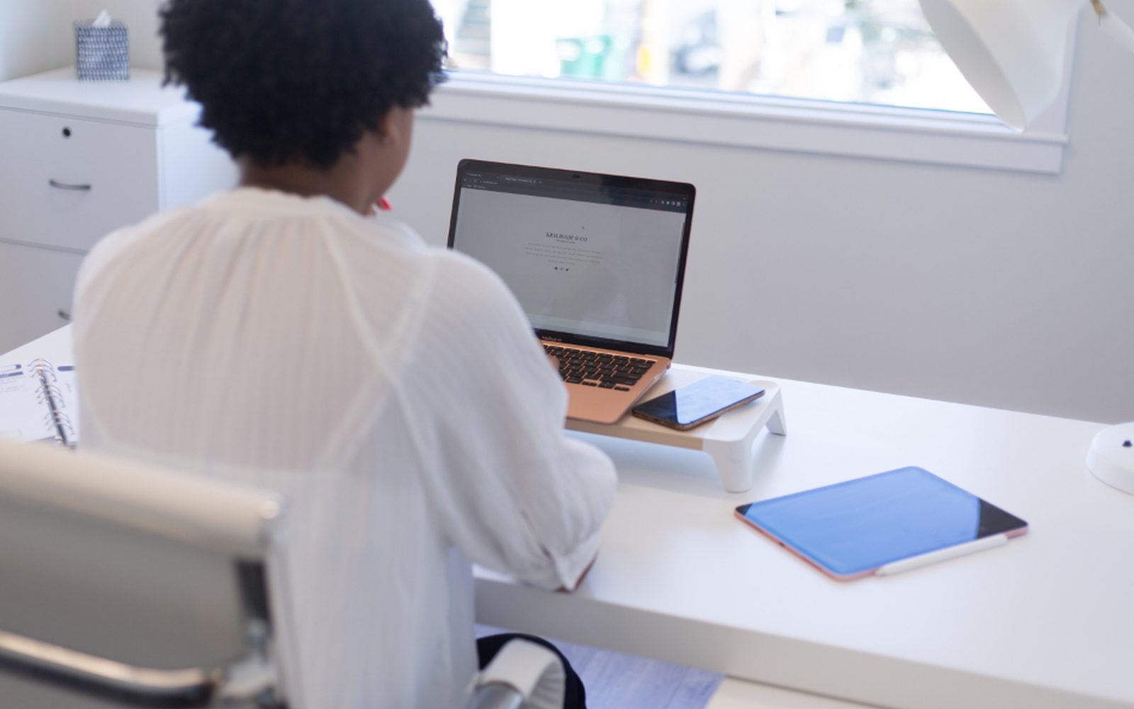 Simple rules so your team can use AI without the worry